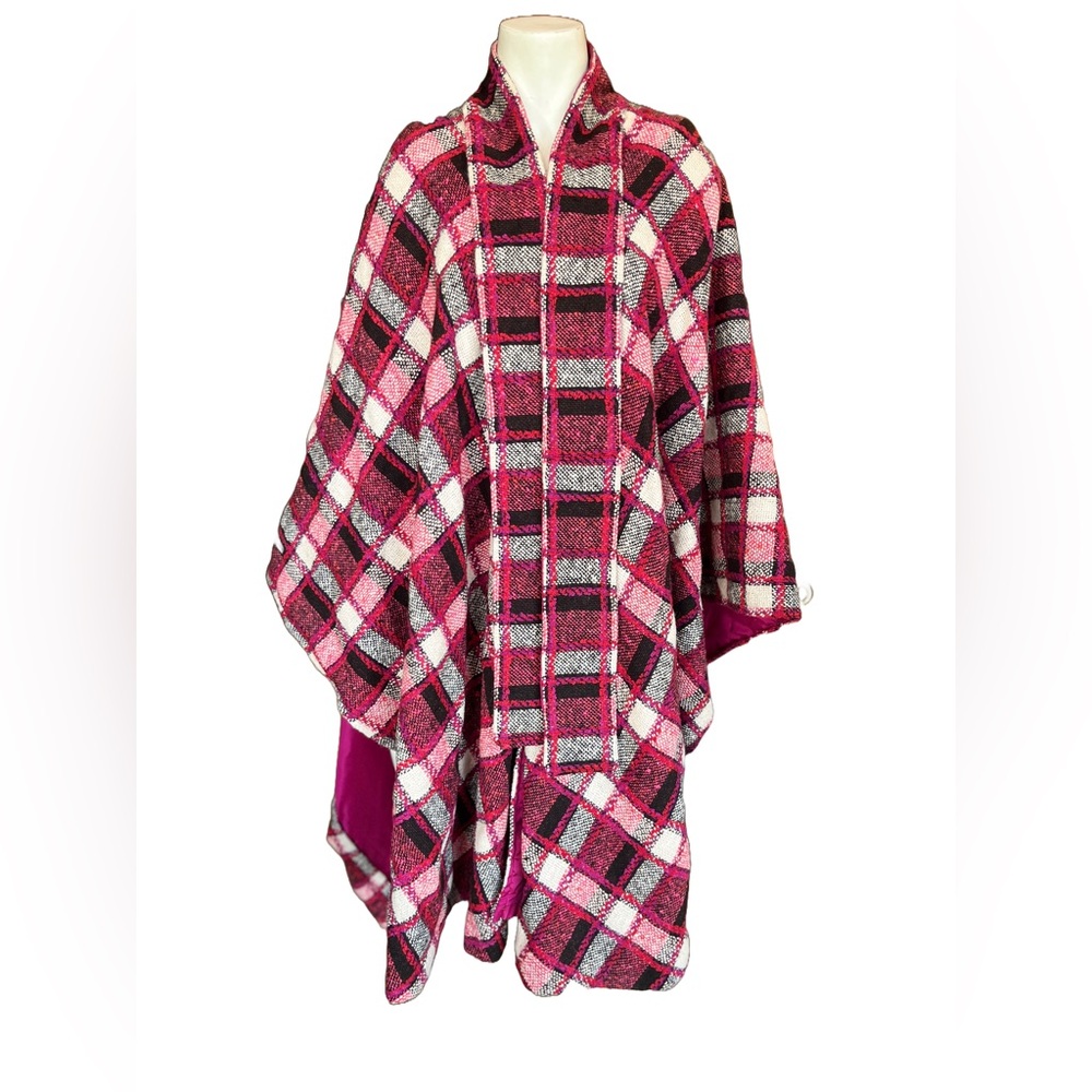 Vintage Handmade Wool Cape – Pink Plaid, Fully Lined, Frog Closure – One Size